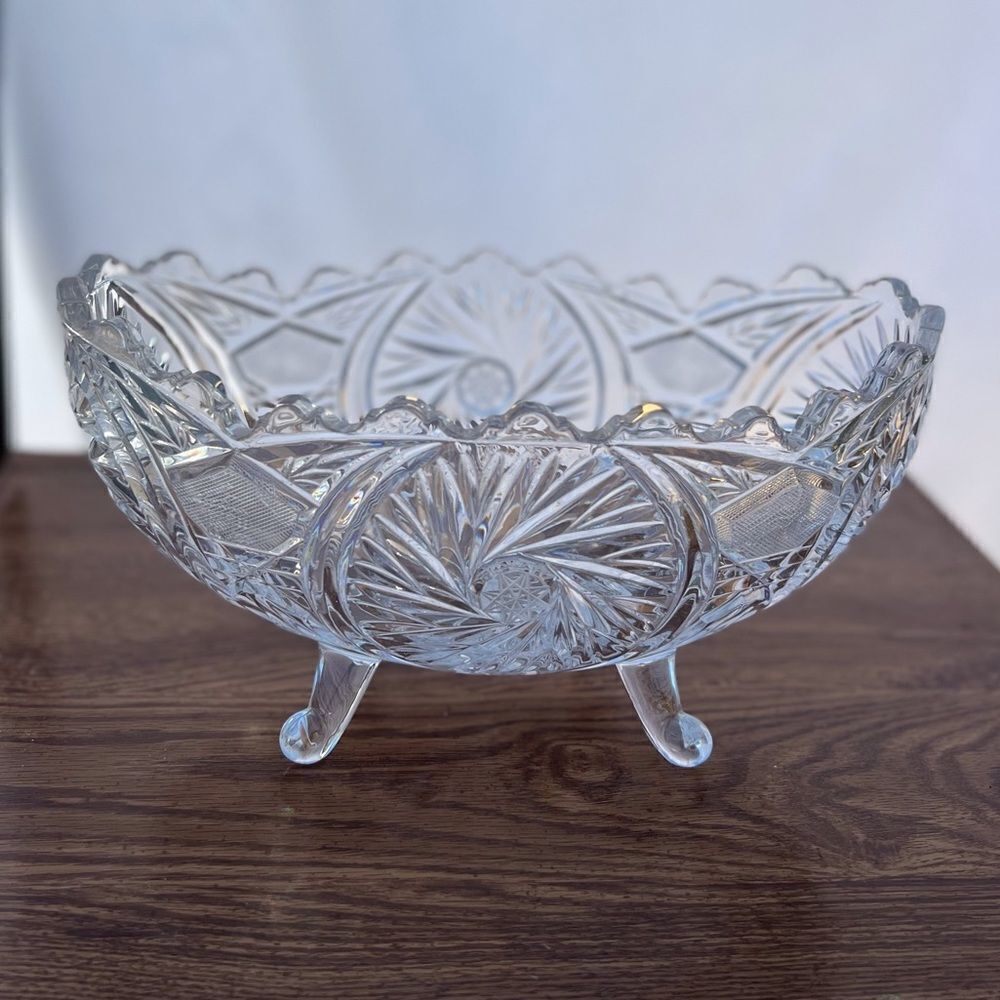 Bohemia Vintage Cut Crystal Scalloped Edge Footed Oval Bowl Vase